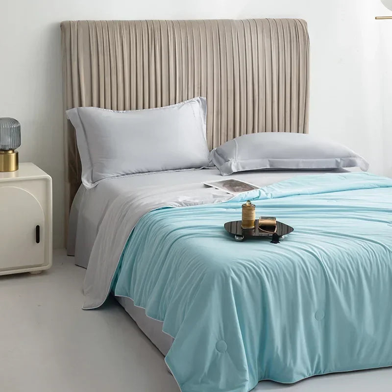 Cooling Blanket for Bed Silky Air Condition Comforter Lightweight Cooled Summer Quilt with Double Side Cold & Cooling Fabric