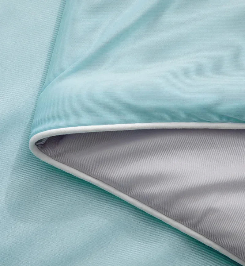 Cooling Blanket for Bed Silky Air Condition Comforter Lightweight Cooled Summer Quilt with Double Side Cold & Cooling Fabric